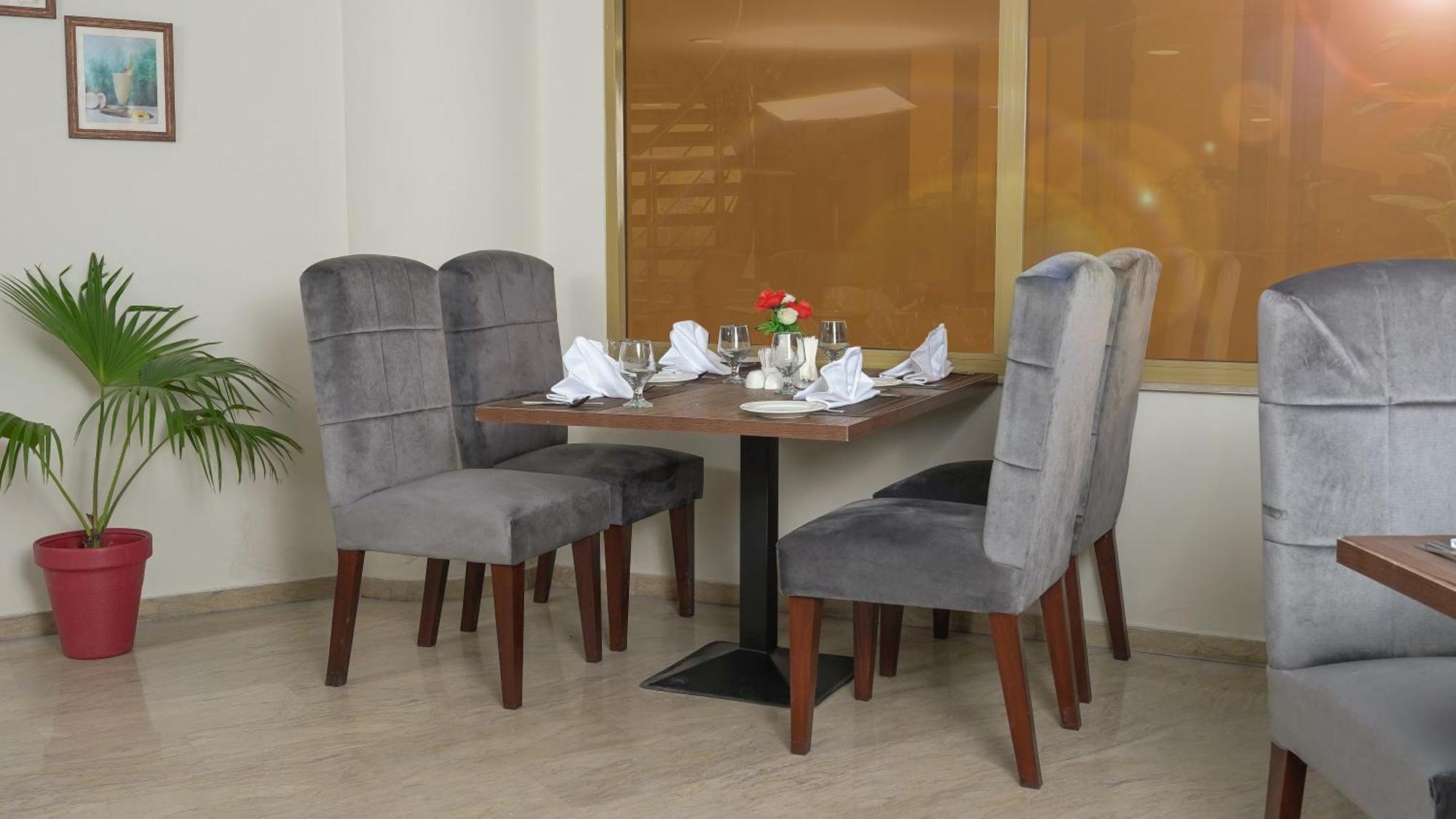 Faletti'S Express- Shimla Hill Lahore Bagian luar foto