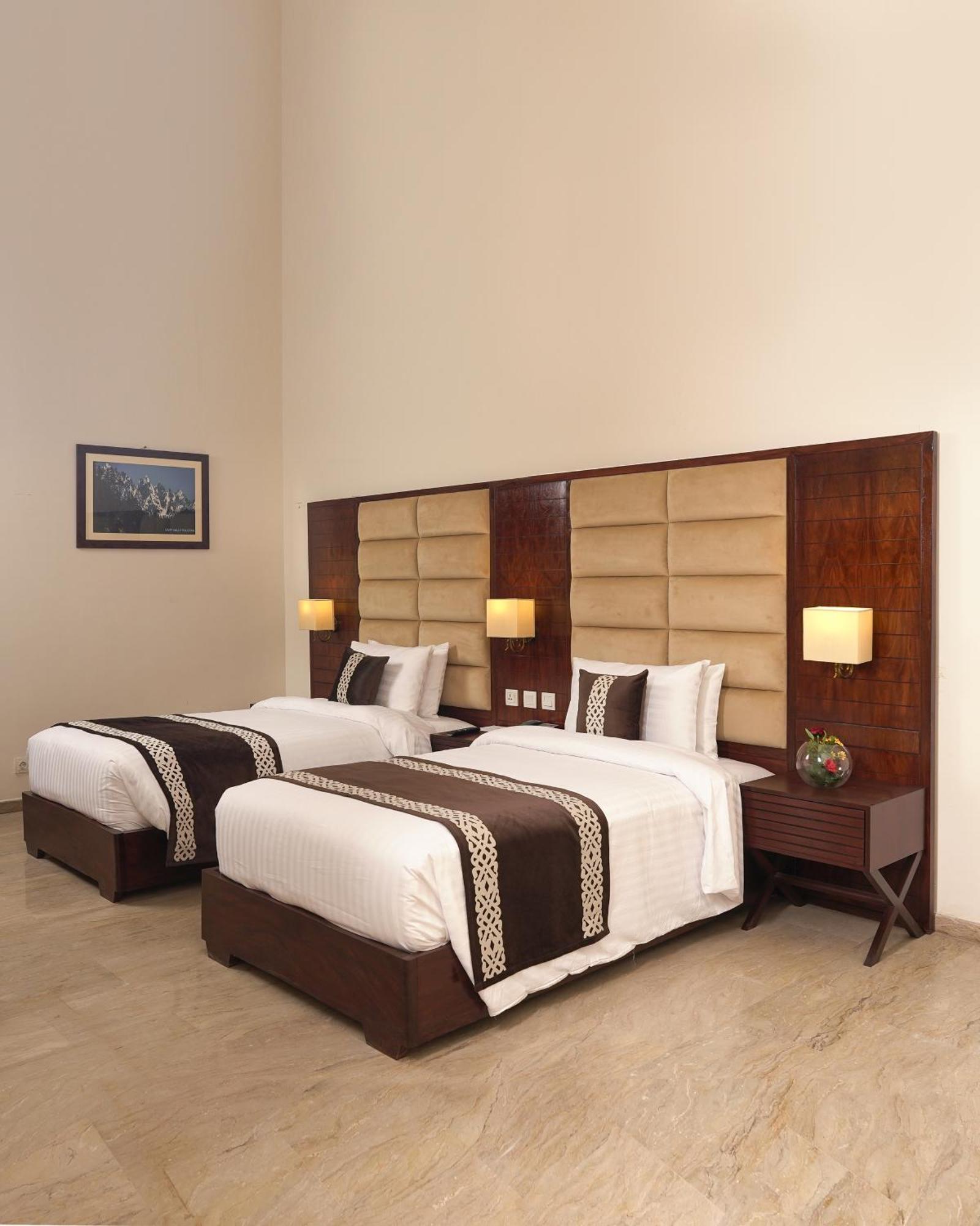 Faletti'S Express- Shimla Hill Lahore Bagian luar foto